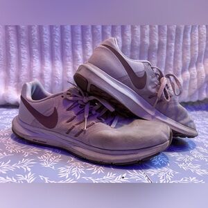 Nike Women's Beige Sneakers
